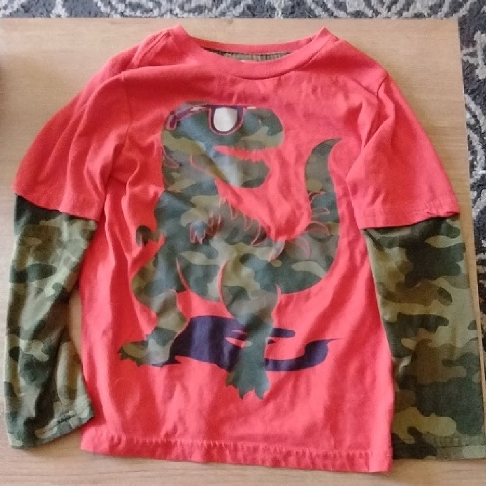 Vibrant Red and Green Long Sleeve Tee with Graphic Design